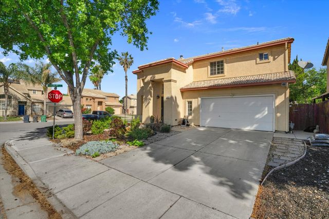 1977 Grove Ct, Tracy, CA 95376