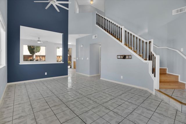 1977 Grove Ct, Tracy, CA 95376