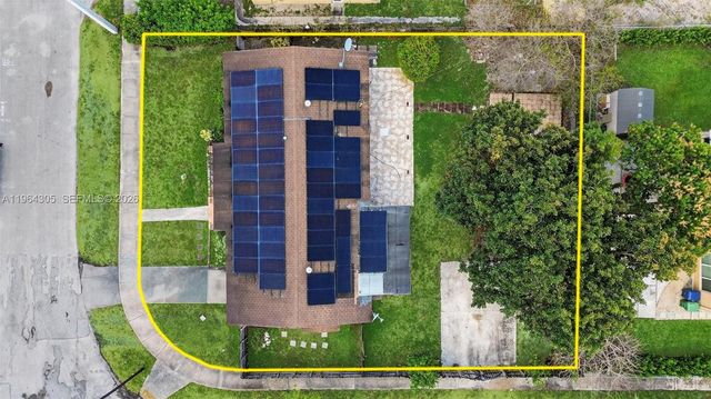 1110 NE 204th Ter, Miami, FL 33179