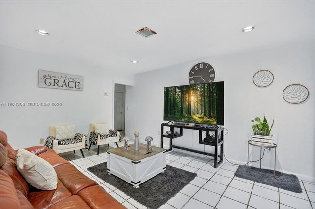 1110 NE 204th Ter, Miami, FL 33179