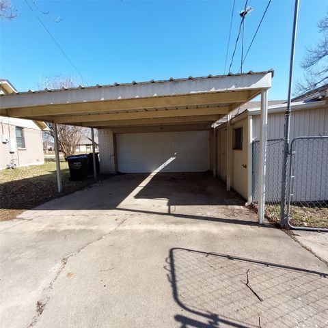 7 Post Oak Trail, Greenville, TX 75402
