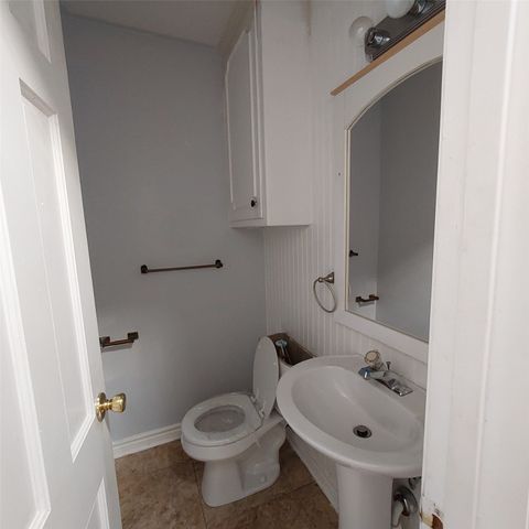 7 Post Oak Trail, Greenville, TX 75402