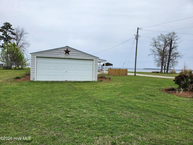 556 Ellis Cove Road, Belhaven, NC 27810