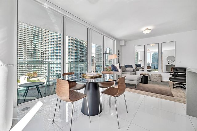 1080 Brickell Ave 1601, Miami, FL 33131