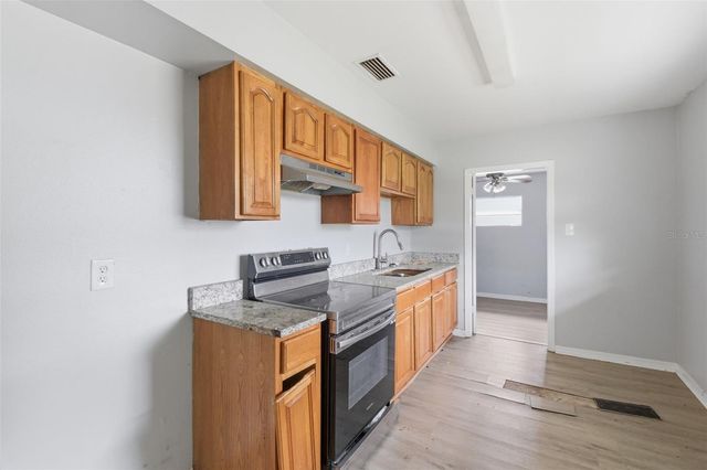 5209 S 80TH STREET, Tampa, FL 33619