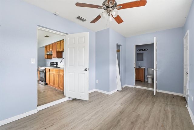 5209 S 80TH STREET, Tampa, FL 33619