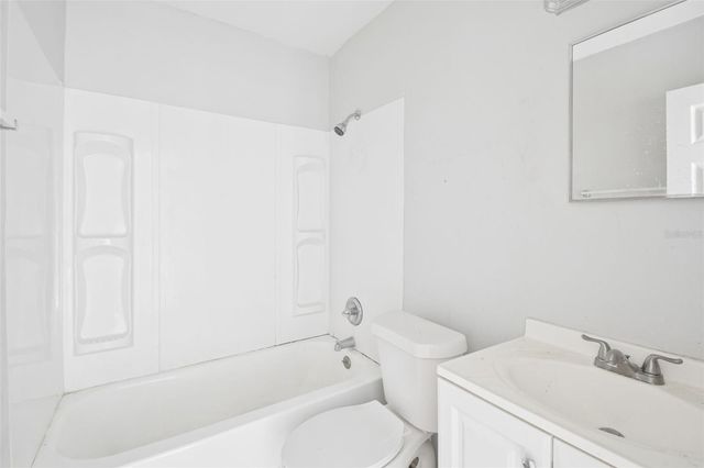 5209 S 80TH STREET, Tampa, FL 33619