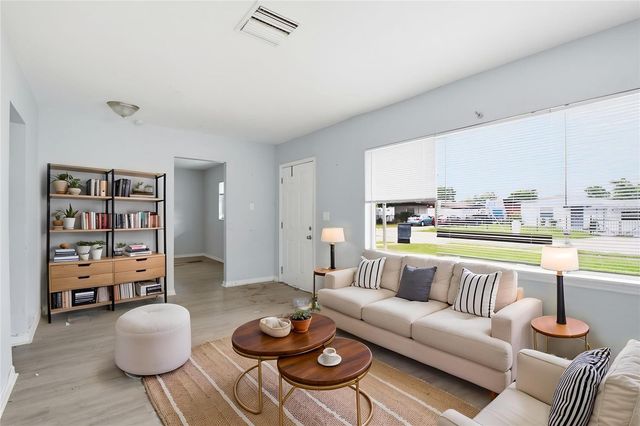 5209 S 80TH STREET, Tampa, FL 33619