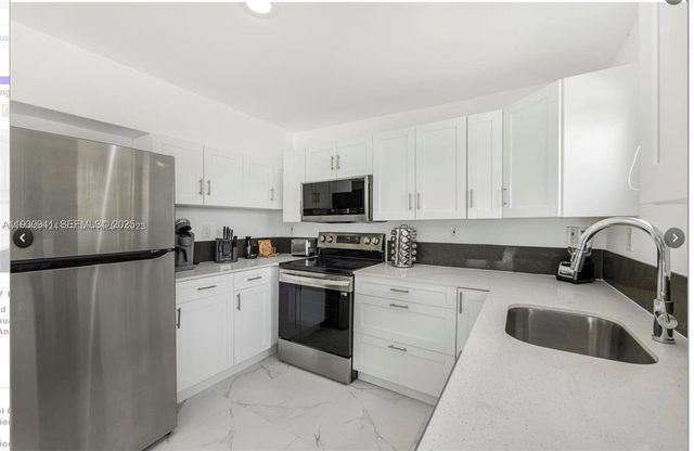 3621 SW 35th St, West Park, FL 33023