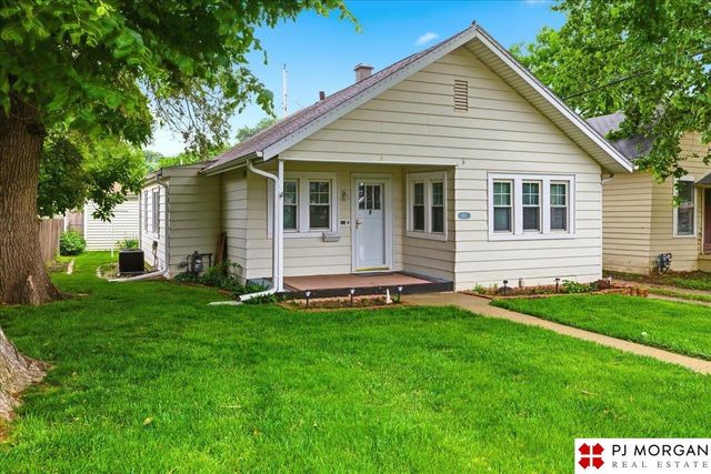 1611 S 63rd Street, Omaha, NE 68106