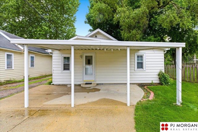 1611 S 63rd Street, Omaha, NE 68106