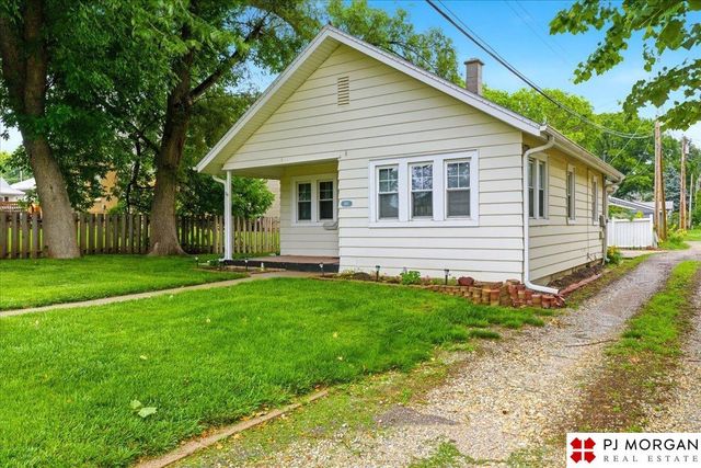 1611 S 63rd Street, Omaha, NE 68106