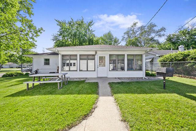 1 N Wabash Street, Hobart, IN 46342