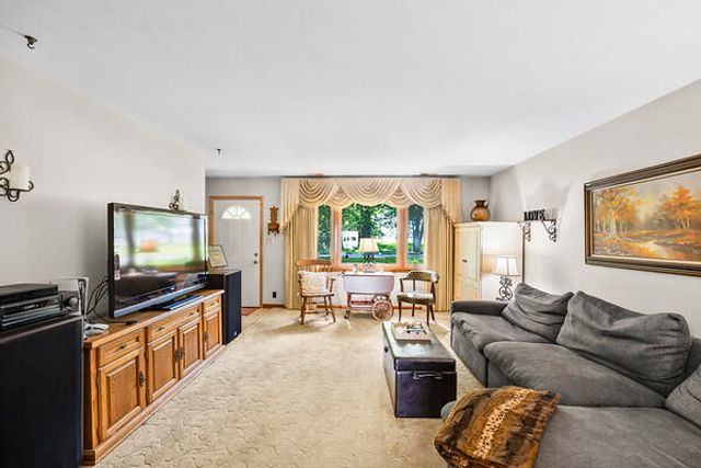 1 N Wabash Street, Hobart, IN 46342