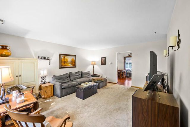 1 N Wabash Street, Hobart, IN 46342
