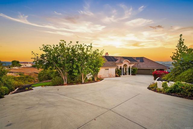 14040 Iris Lane, Poway, CA 92064