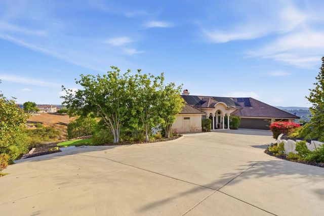14040 Iris Lane, Poway, CA 92064