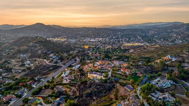 14040 Iris Lane, Poway, CA 92064
