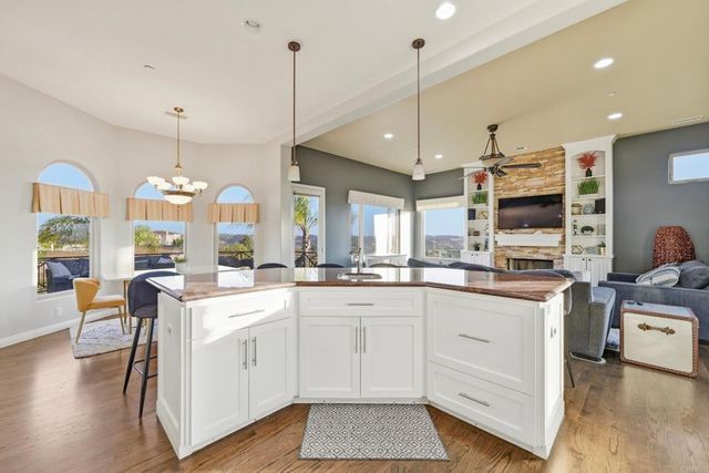 14040 Iris Lane, Poway, CA 92064