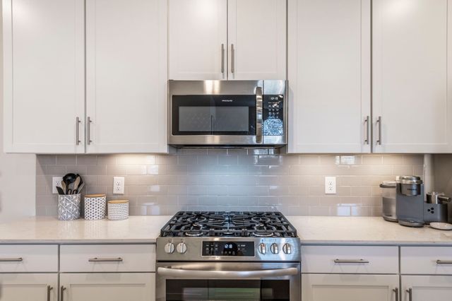 431 Gingerwood Ln, Hendersonville, TN 37075