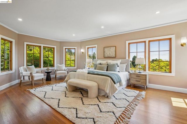1915 Thousand Oaks Blvd, Berkeley, CA 94707