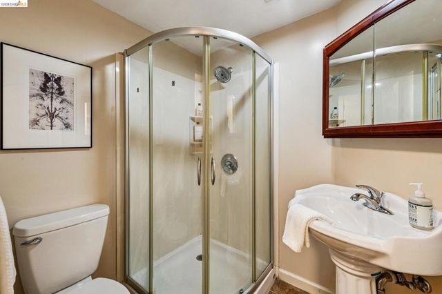 1915 Thousand Oaks Blvd, Berkeley, CA 94707