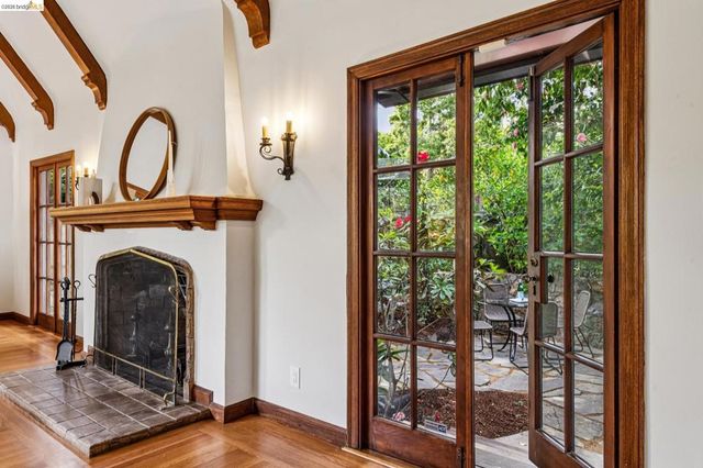 1915 Thousand Oaks Blvd, Berkeley, CA 94707