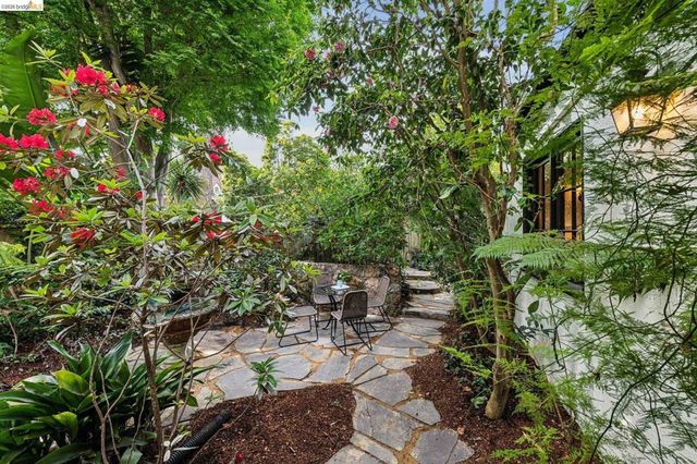 1915 Thousand Oaks Blvd, Berkeley, CA 94707