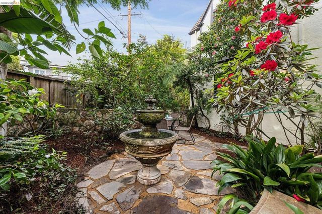 1915 Thousand Oaks Blvd, Berkeley, CA 94707