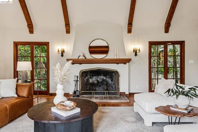 1915 Thousand Oaks Blvd, Berkeley, CA 94707