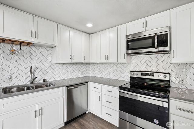 4501 Yew Lane SW, Lakewood, WA 98499