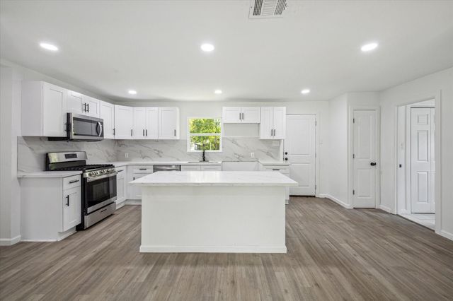 5614 El Buey Way, Houston, TX 77017