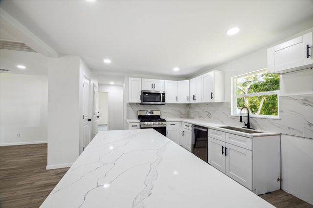 5614 El Buey Way, Houston, TX 77017