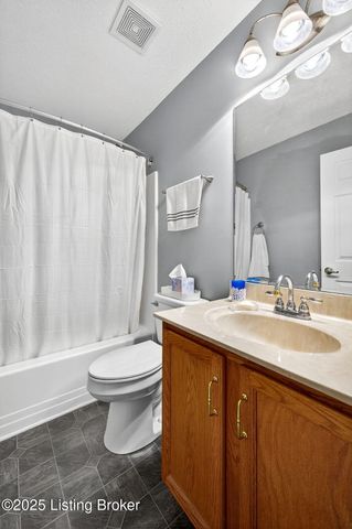 5134 Southern Charm Ln, Louisville, KY 40219