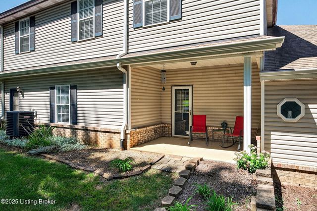 5134 Southern Charm Ln, Louisville, KY 40219