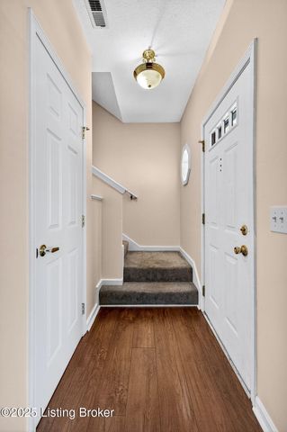 5134 Southern Charm Ln, Louisville, KY 40219