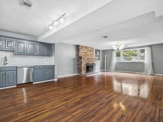 40 Cross 2, Quincy, MA 02169