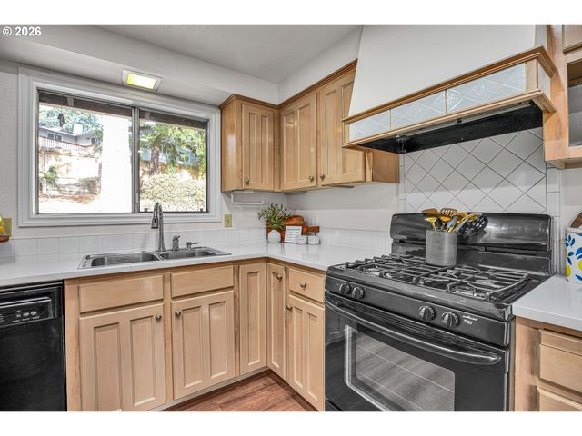 15005 Sw 150TH Ct, Beaverton, OR 97007