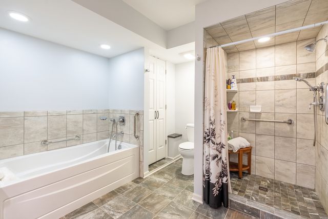 351 Town Place Circle 508, Buffalo Grove, IL 60089