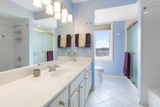351 Town Place Circle 508, Buffalo Grove, IL 60089