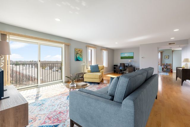 351 Town Place Circle 508, Buffalo Grove, IL 60089