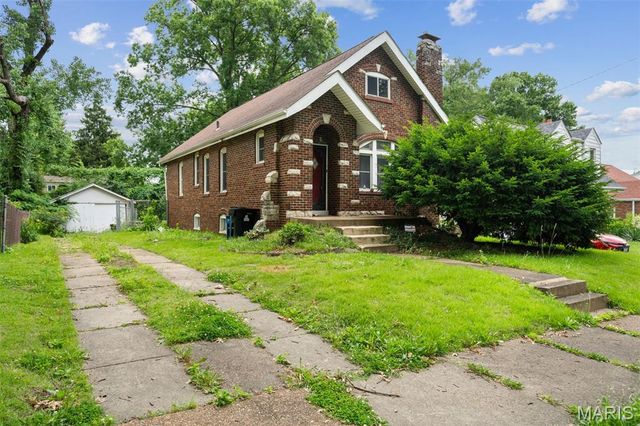 7027 Camden Court, University City, MO 63130