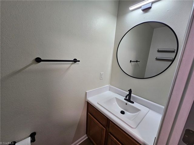 120 Habersham Court, Lexington, NC 27295