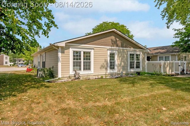 22704 Cortes Street, Novi, MI 48375