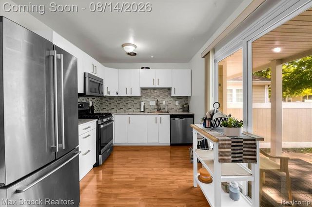 22704 Cortes Street, Novi, MI 48375