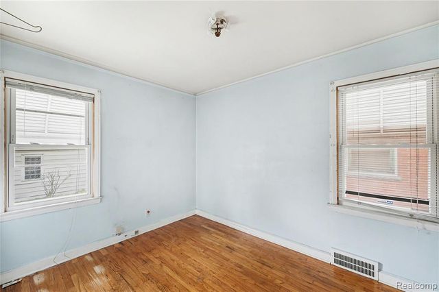 14814 Lesure Street, Detroit, MI 48227