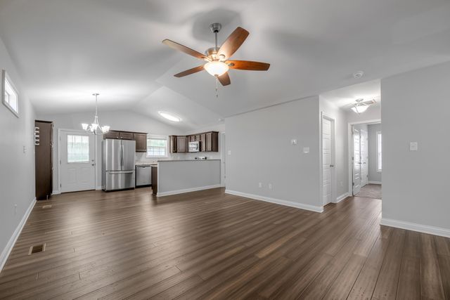 108 Dallas Drive, Nicholasville, KY 40356
