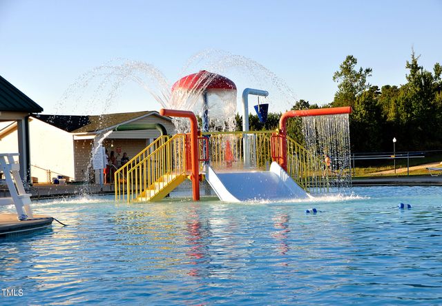 65 Goldenrod Loop, Clayton, NC 27520