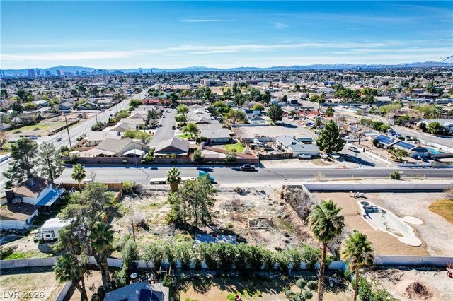 Peak and Jones, Las Vegas, NV 89108