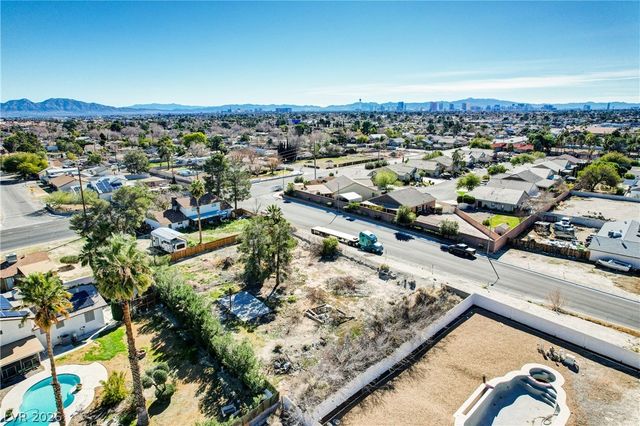 Peak and Jones, Las Vegas, NV 89108